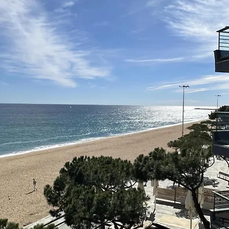 Lets Holidays Sea Views Apartmán *